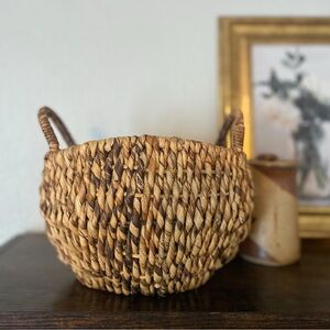 Rustic Handwoven Natural Seagrass Basket with Handles